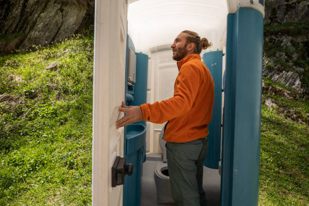 Best Portable restroom trailer rental  in River Forest, IL